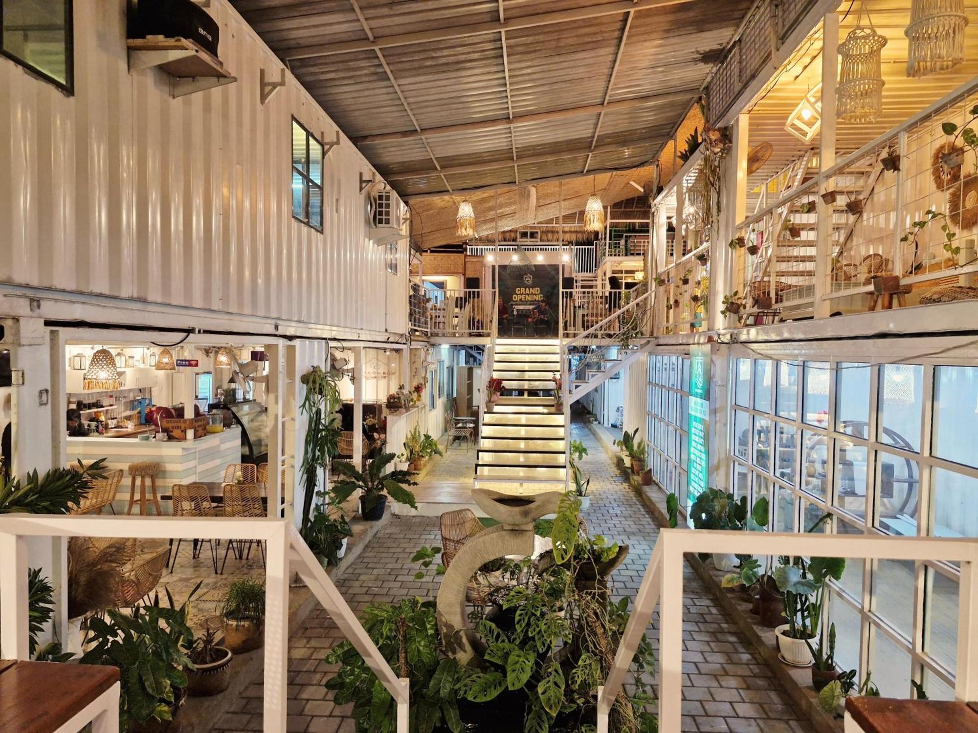 Karcof Container Hostel سينغيغي المظهر الخارجي الصورة